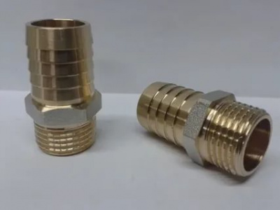 Штуцер 20-1/2"нар.лат.