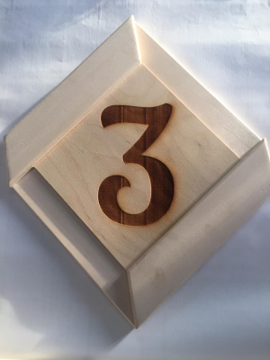 Цифры настенные "3"